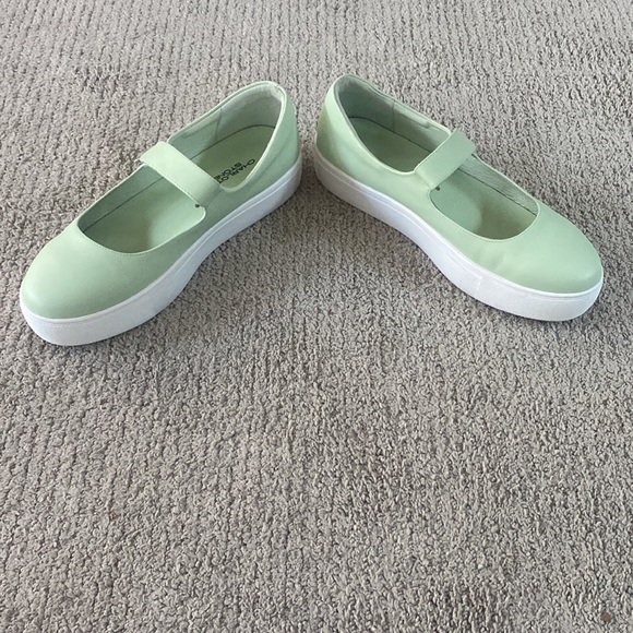 Charlotte Stone “Heidi” in Pistachio, size 11 - Picture 8 of 12